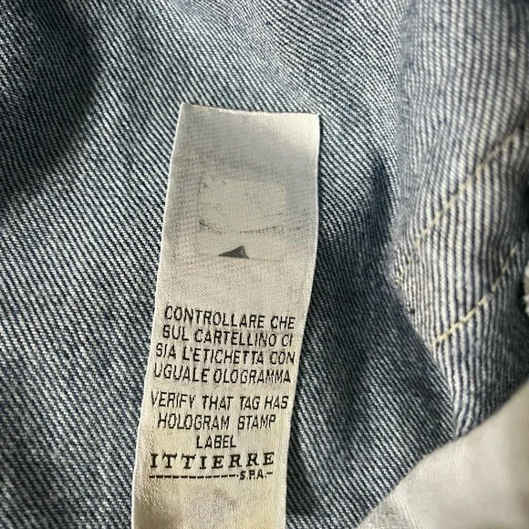 Vintage Versace Ittierre 100% Cotton Italian blue jeans.Italian size 42,56
